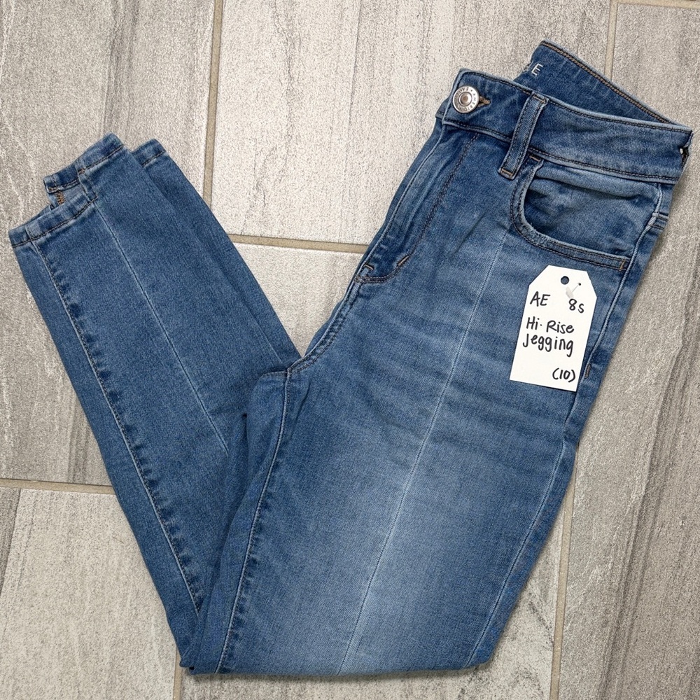 American Eagle Hi-Rise Jegging with Front Seam | Size 8 Short